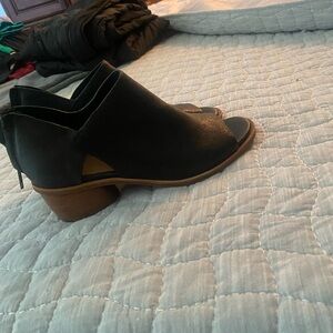 Sofft wedge open toe booties